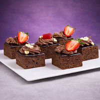 Scarlet Loveberry Brownie Affair Box